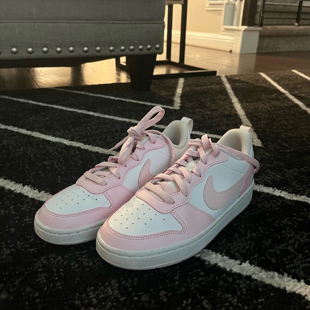 Selling pink nike dunks. Size 6Y (big girl) can fit women. Make a offer or buy